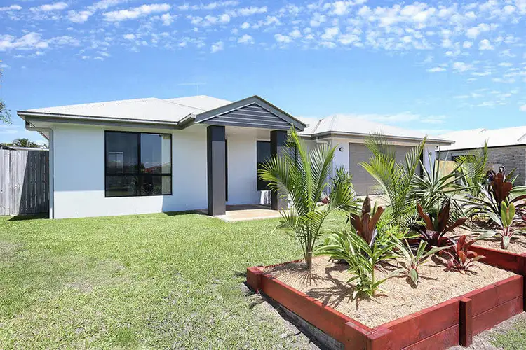 17 Wategoes Street, Sandstone Point QLD 4511