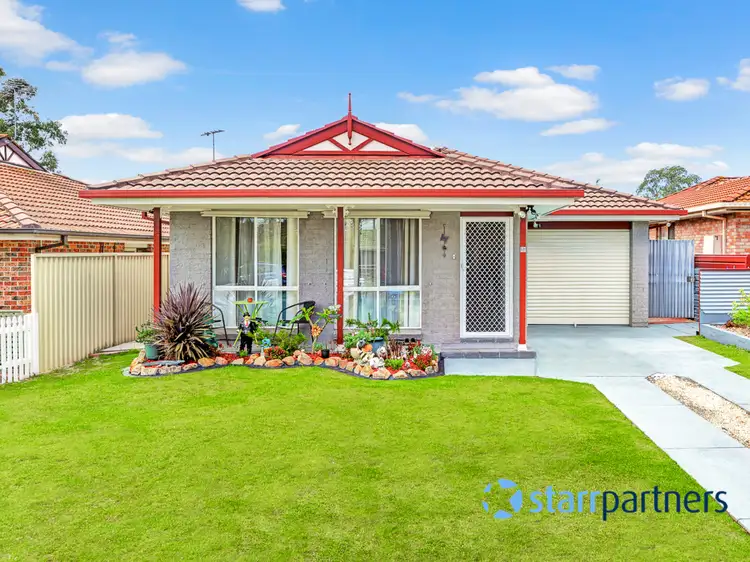 25 Cusack Cl, St Helens Park NSW 2560