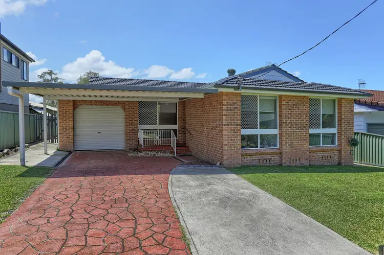 33 Jetty Avenue, Charmhaven NSW 2263