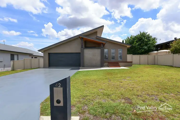 42 Johnston Street, Tamworth NSW 2340