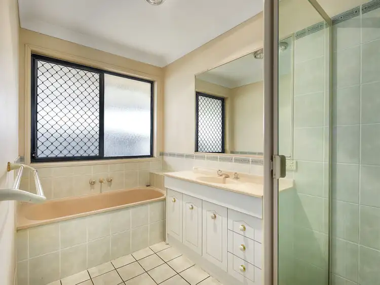 Fifth view of Homely house listing, 3 Selkirk Close, Oxley QLD 4075