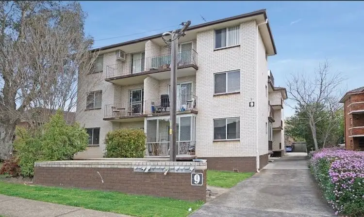 6/9 Reddall Street