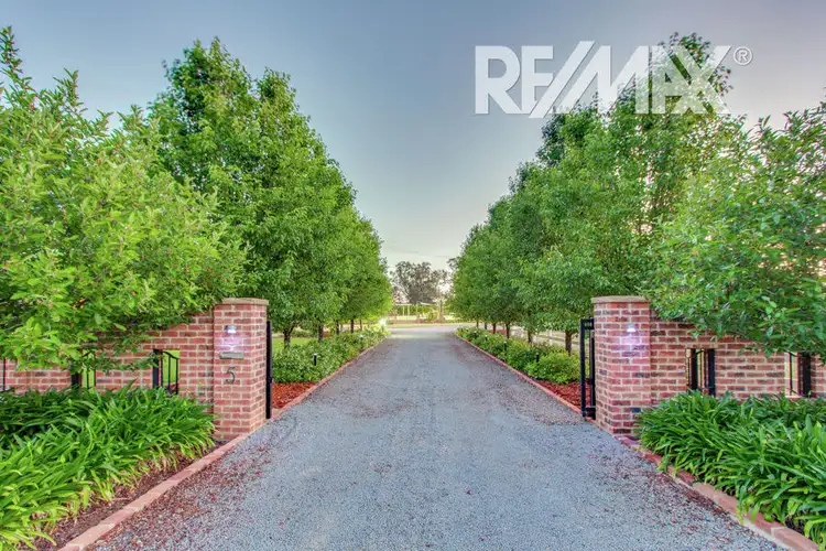 5 Veronica Place, Lake Albert NSW 2650