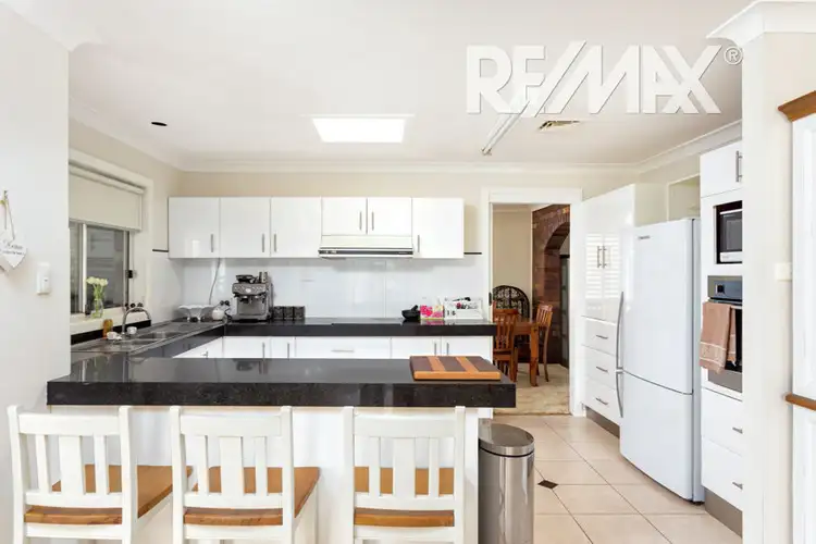 Fifth view of Homely house listing, 2 Balmoral Crescent, Lake Albert NSW 2650