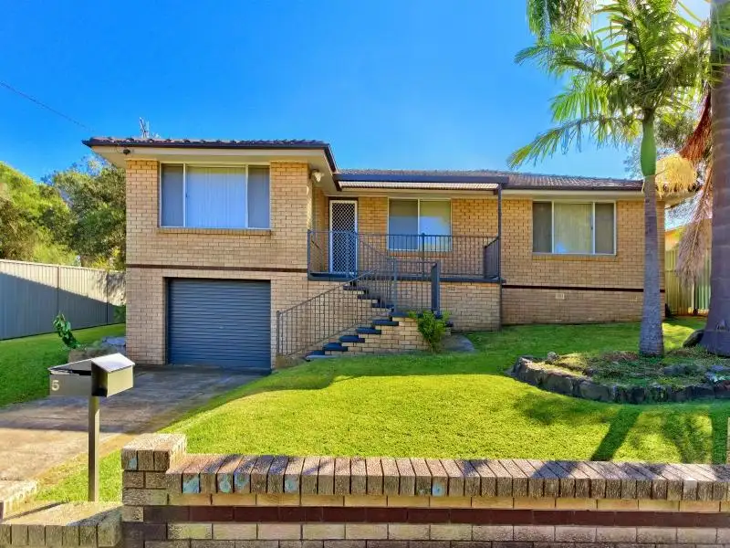 Main view of Homely house listing, 5 Kaye Avenue, Kanwal NSW 2259