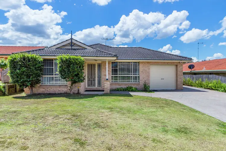 17 Guernsey Way, Stanhope Gardens NSW 2768