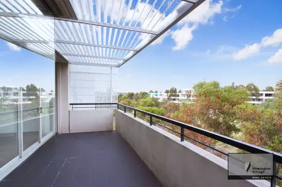 6/3 Sandpiper Crescent