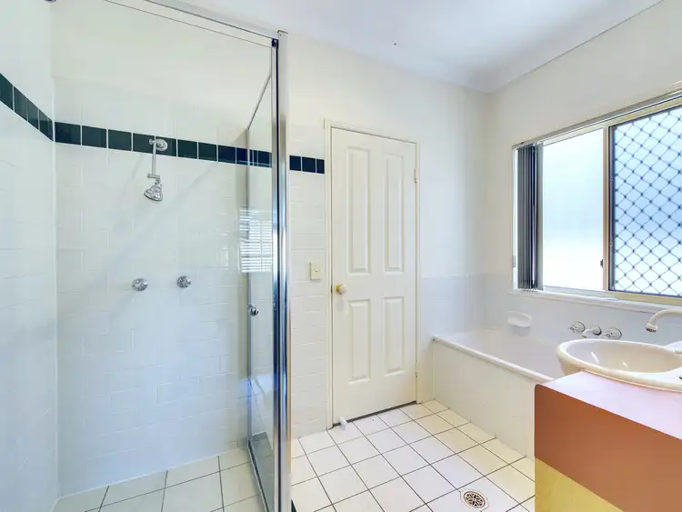 Sixth view of Homely house listing, 4 Moran Cr, Forest Lake QLD 4078