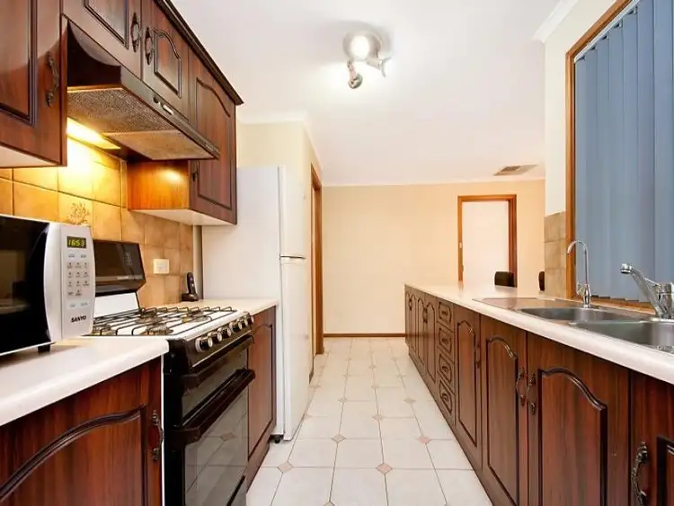 Fifth view of Homely house listing, 10 Wanita Ct, Paralowie SA 5108