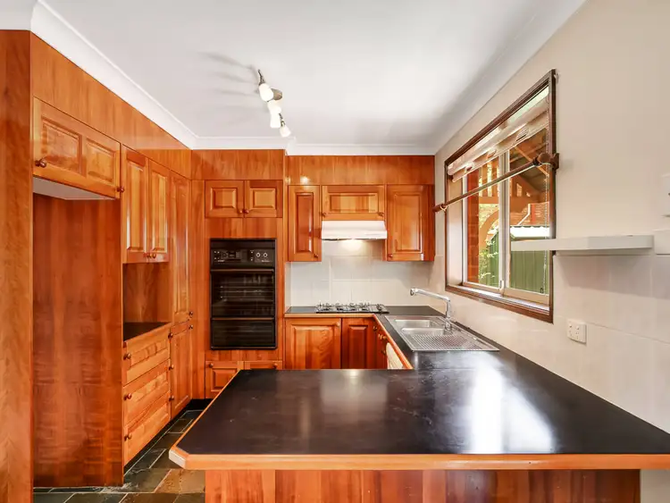 Fourth view of Homely house listing, 6 Belltrees Cl, Glen Alpine NSW 2560