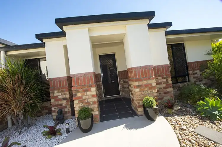 Second view of Homely house listing, 2 Hewett Court, Clinton QLD 4680