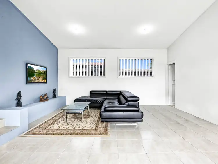 Sixth view of Homely house listing, 15 Donalbain Cct, Rosemeadow NSW 2560