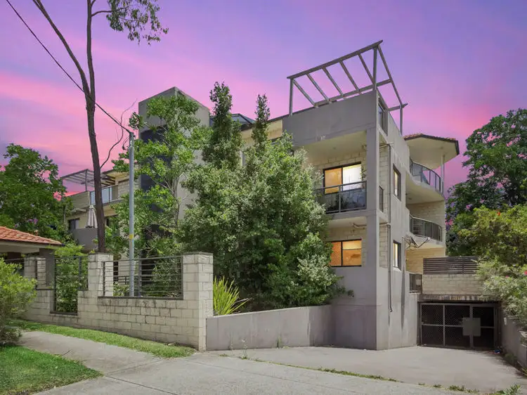 Main view of Homely unit listing, 3/81-83 Bangor Street, Guildford NSW 2161