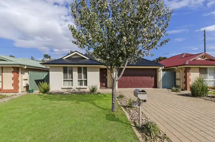 16 Orange Parade, Munno Para West SA 5115