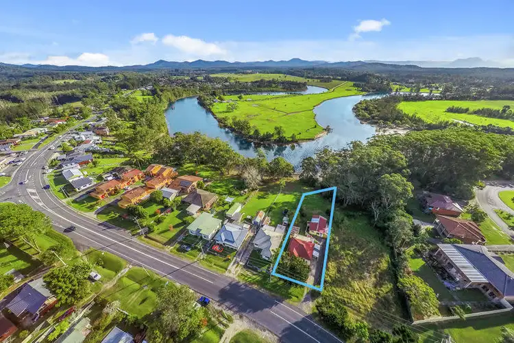 4193 Giinagay Way, Urunga NSW 2455