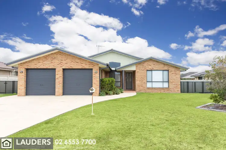 12 Bluehaven Drive, Old Bar NSW 2430