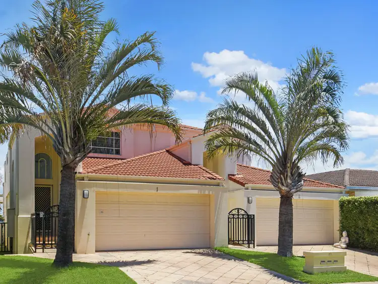 1/24 Sunset Boulevard