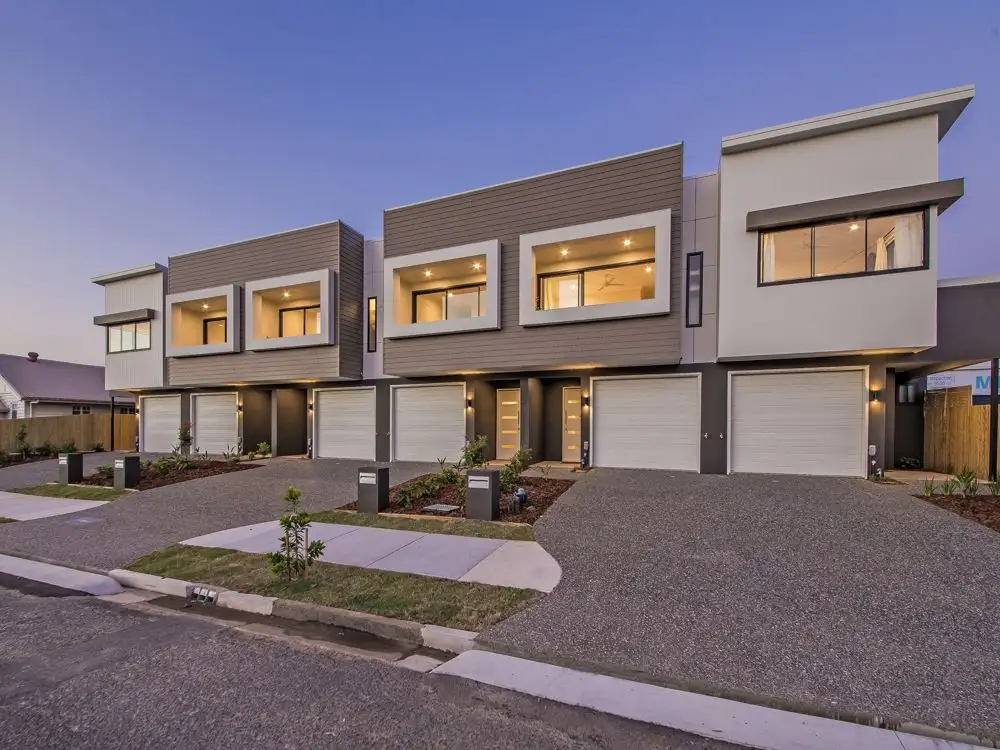 Main view of Homely townhouse listing, 4 & 6 84 Andrew St, Wynnum QLD 4178