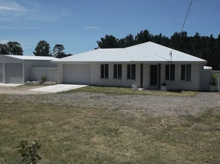 81 Mandelkow Road, The Summit QLD 4377