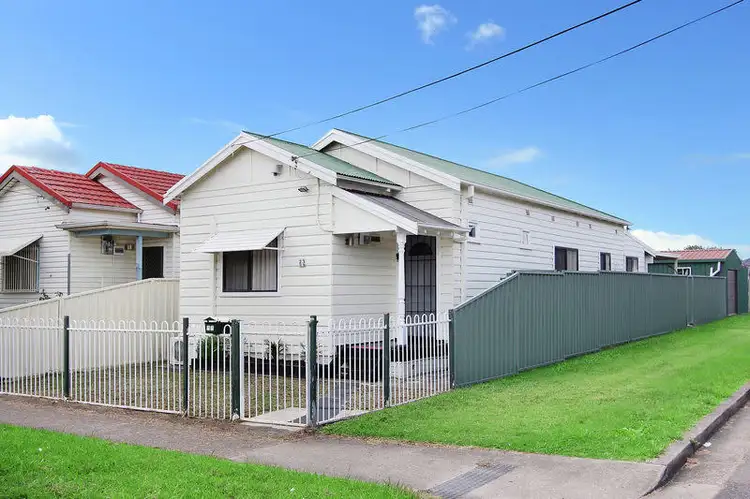 23 Hampstead Rd, Auburn NSW 2144