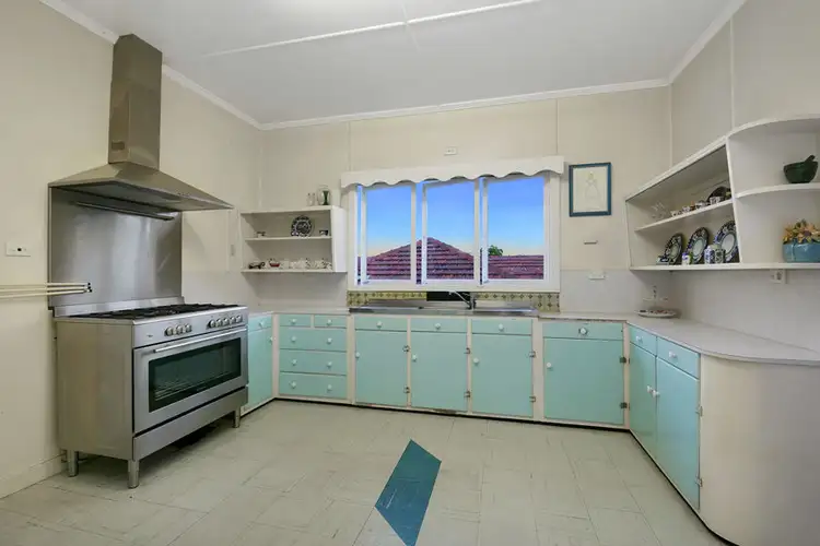 Sixth view of Homely house listing, 10 Craigmont Street, Tarragindi QLD 4121