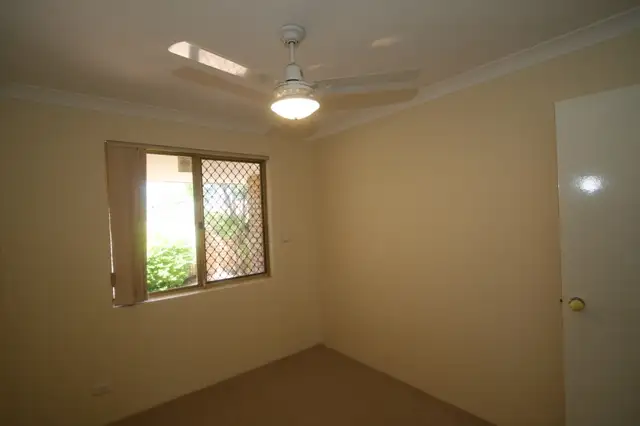 Fifth view of Homely villa listing, 10/5 Park Road, Midvale WA 6056