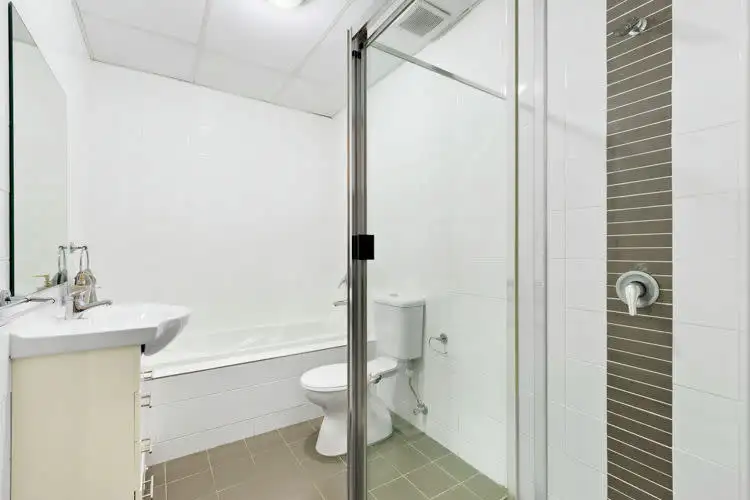 Fourth view of Homely unit listing, 6/2 Bruce Street, Blacktown NSW 2148