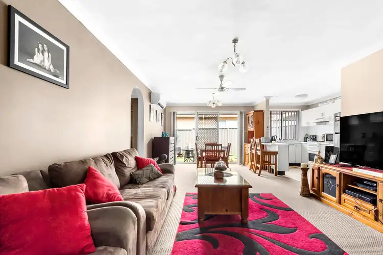 1/34 Adelaide Street, Oxley Park NSW 2760