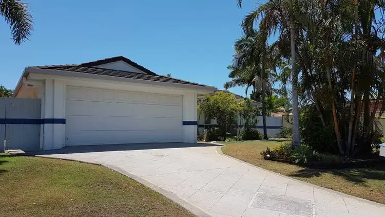 41 Topsail Cct, Banksia Beach QLD 4507