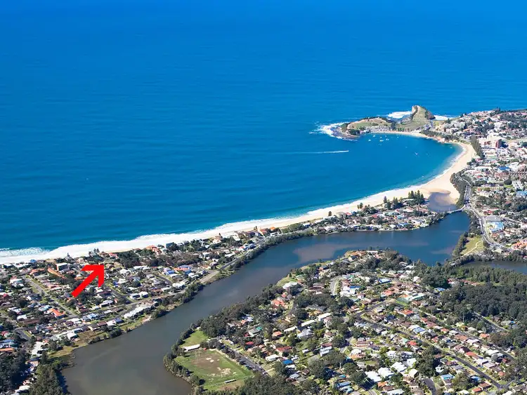 Main view of Homely townhouse listing, 15/74-78 Ocean View Drive, Wamberal NSW 2260