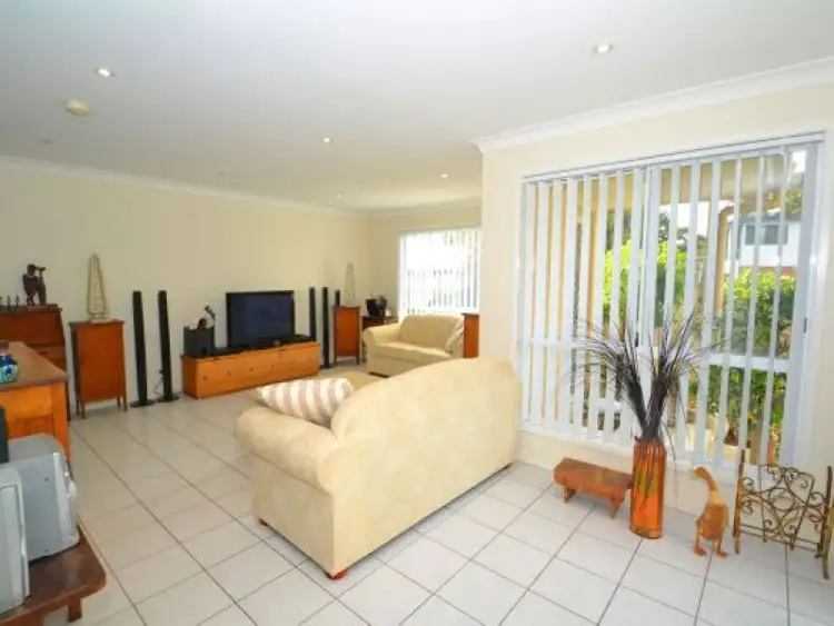 Sixth view of Homely townhouse listing, 1/185 Bateau Bay Road, Bateau Bay NSW 2261