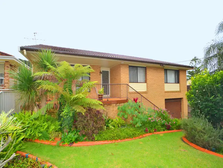 12 Barooga Road, Wamberal NSW 2260