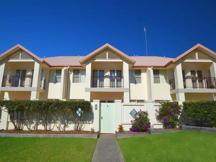 Main view of Homely unit listing, 2/14 Barrington Rd, Terrigal NSW 2260