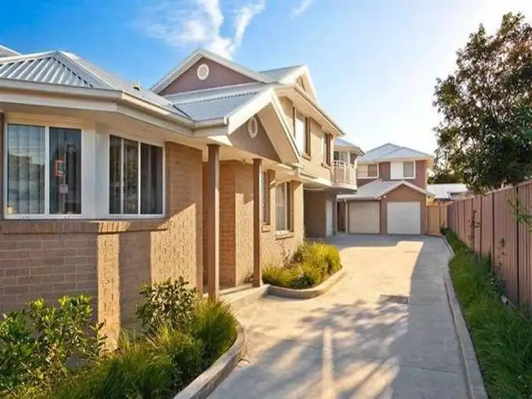 Main view of Homely unit listing, 3/494 Pacific Hwy, Wyoming NSW 2250