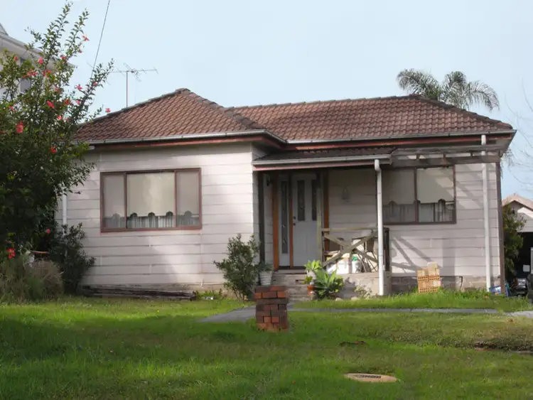 Main view of Homely house listing, 18 Seaview Ave, Wamberal NSW 2260
