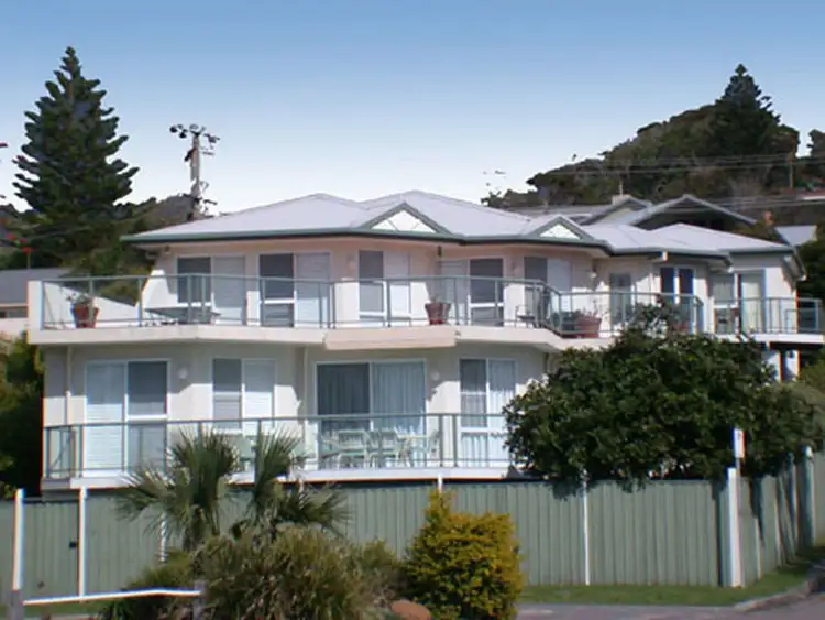Main view of Homely unit listing, 1/135 Ocean View Drive, Wamberal NSW 2260