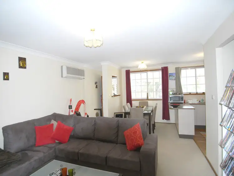 Second view of Homely unit listing, 2/186 Ocean View Drive, Wamberal NSW 2260