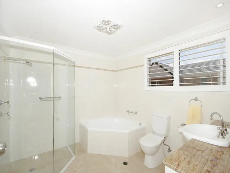 Fifth view of Homely unit listing, 2/9 Hillcrest Street, Terrigal NSW 2260