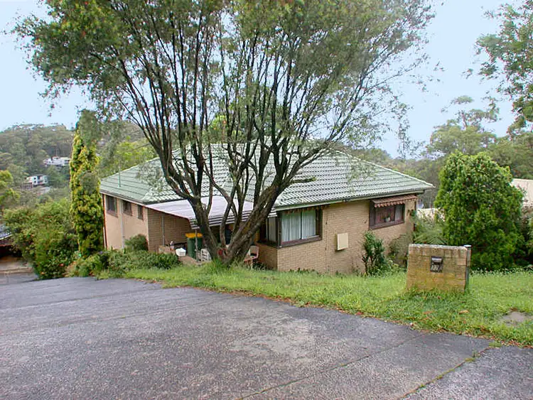32 Bradleys Road, North Avoca NSW 2260