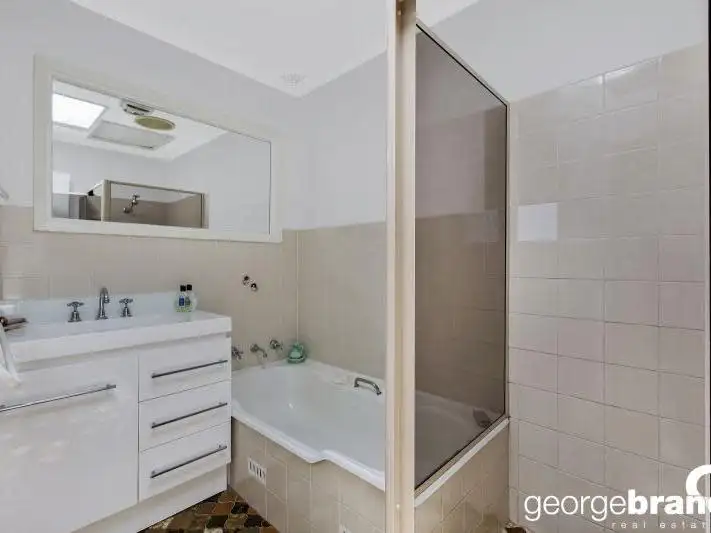 Fifth view of Homely house listing, 5 Della Close, Narara NSW 2250