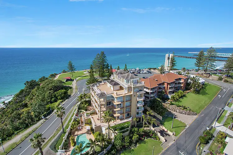 4/1 Tweed Terrace, Rainbow Bay QLD 4225