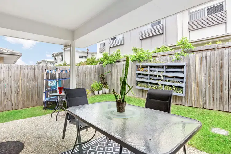 Fourth view of Homely house listing, 18 Oasis Court, Marsden QLD 4132