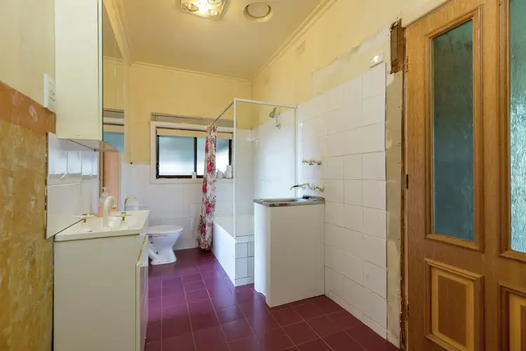 Seventh view of Homely house listing, 523 Webb Street, Lavington NSW 2641