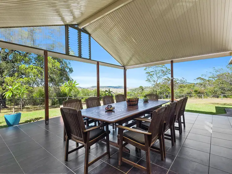 83 Vale Road, Glencoe QLD 4352
