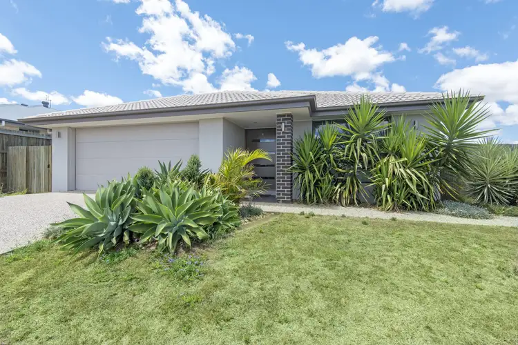 42 Wandoo Crescent, Westbrook QLD 4350