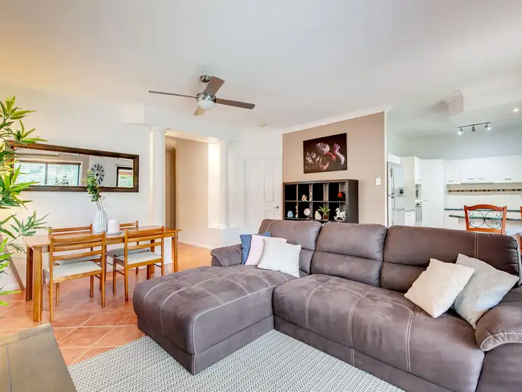 39 Booloumba Cres, Forest Lake QLD 4078