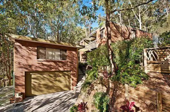 5 Calantha Drive, Wyoming NSW 2250