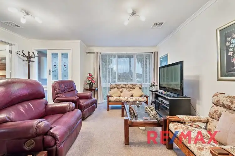 Second view of Homely house listing, 6 Dotterel Close, Doveton VIC 3177