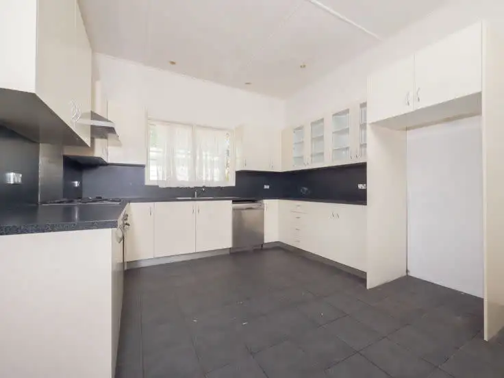 Fourth view of Homely house listing, 1/94 Erskine Street, Armidale NSW 2350