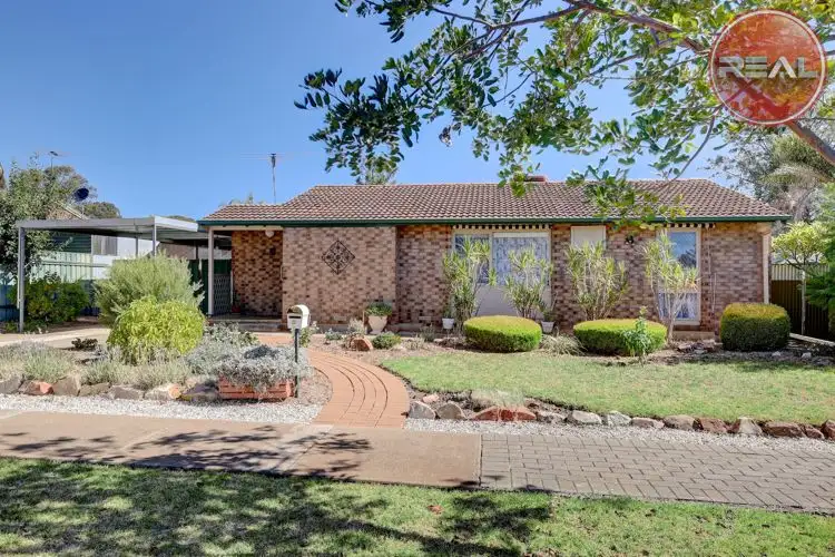 4 Carcoola Road, Munno Para SA 5115
